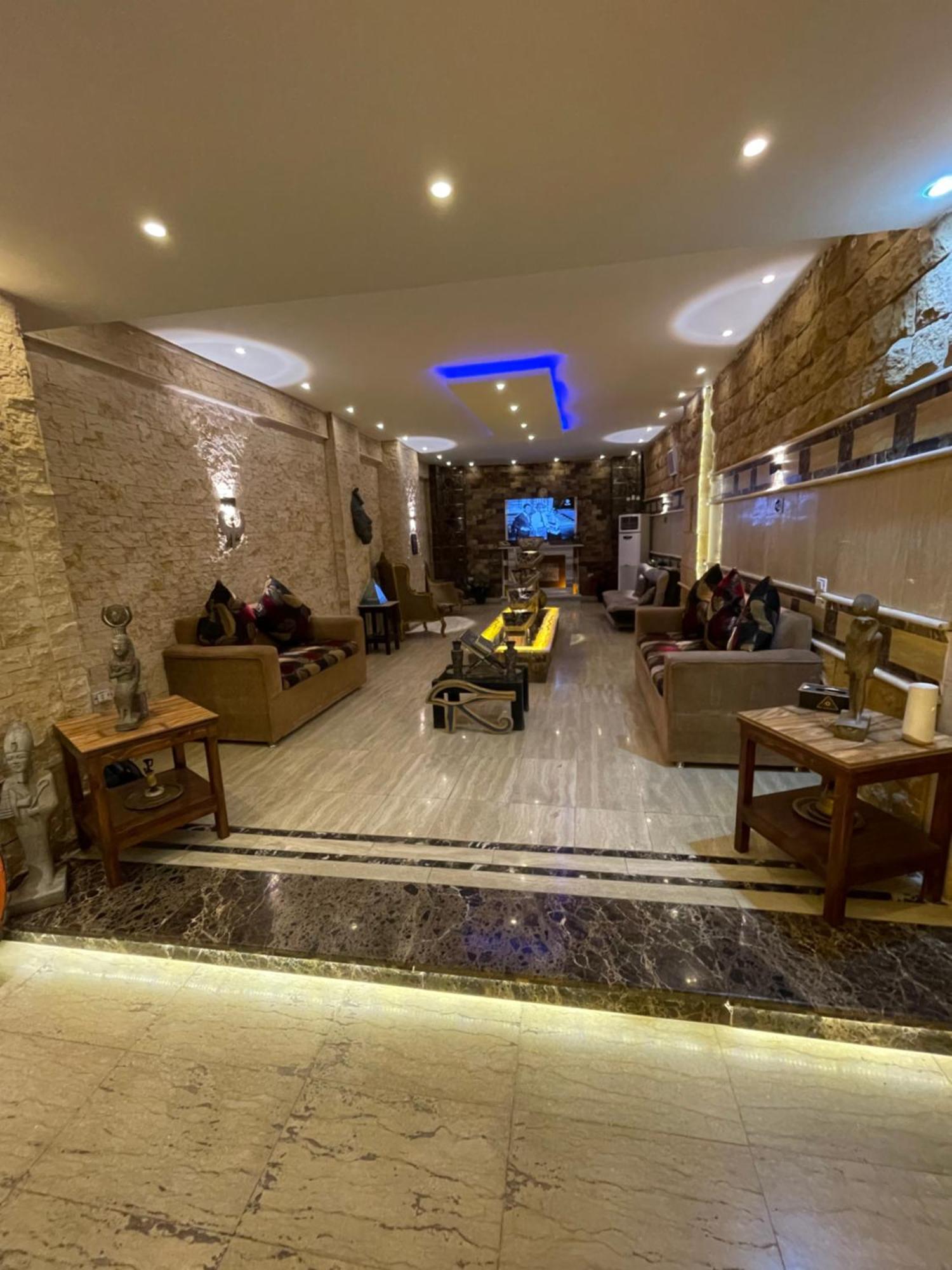 Sahara Pyramids Inn Kafret el-Gabal
