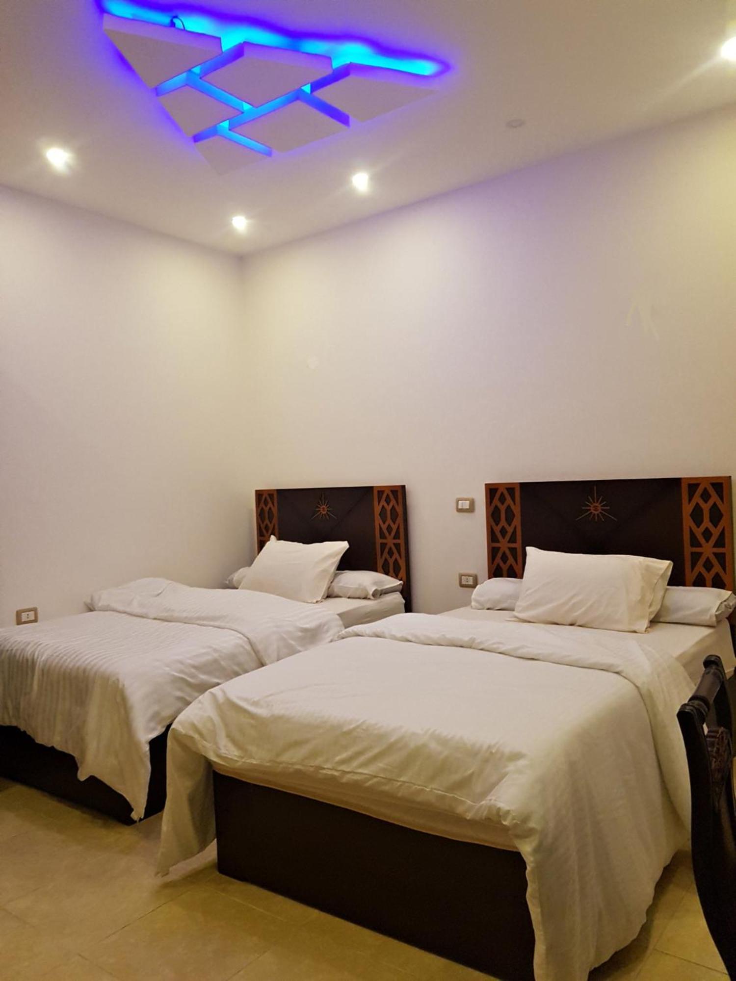 Sahara Pyramids Inn Kafret el-Gabal